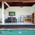 D\'Sumi Villa