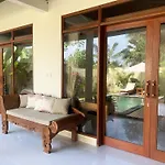 D\'Sumi Villa