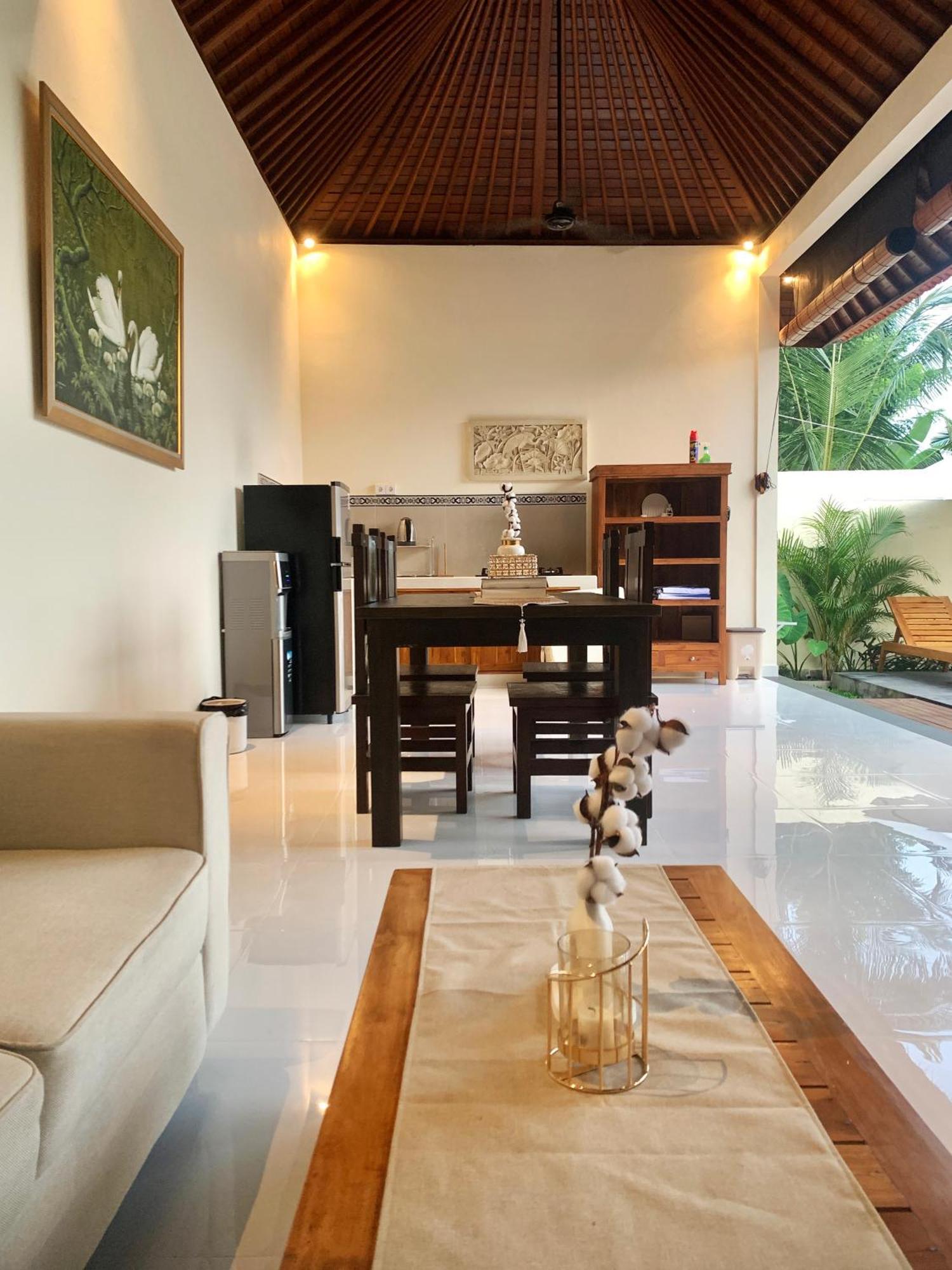 D'sumi Villa *