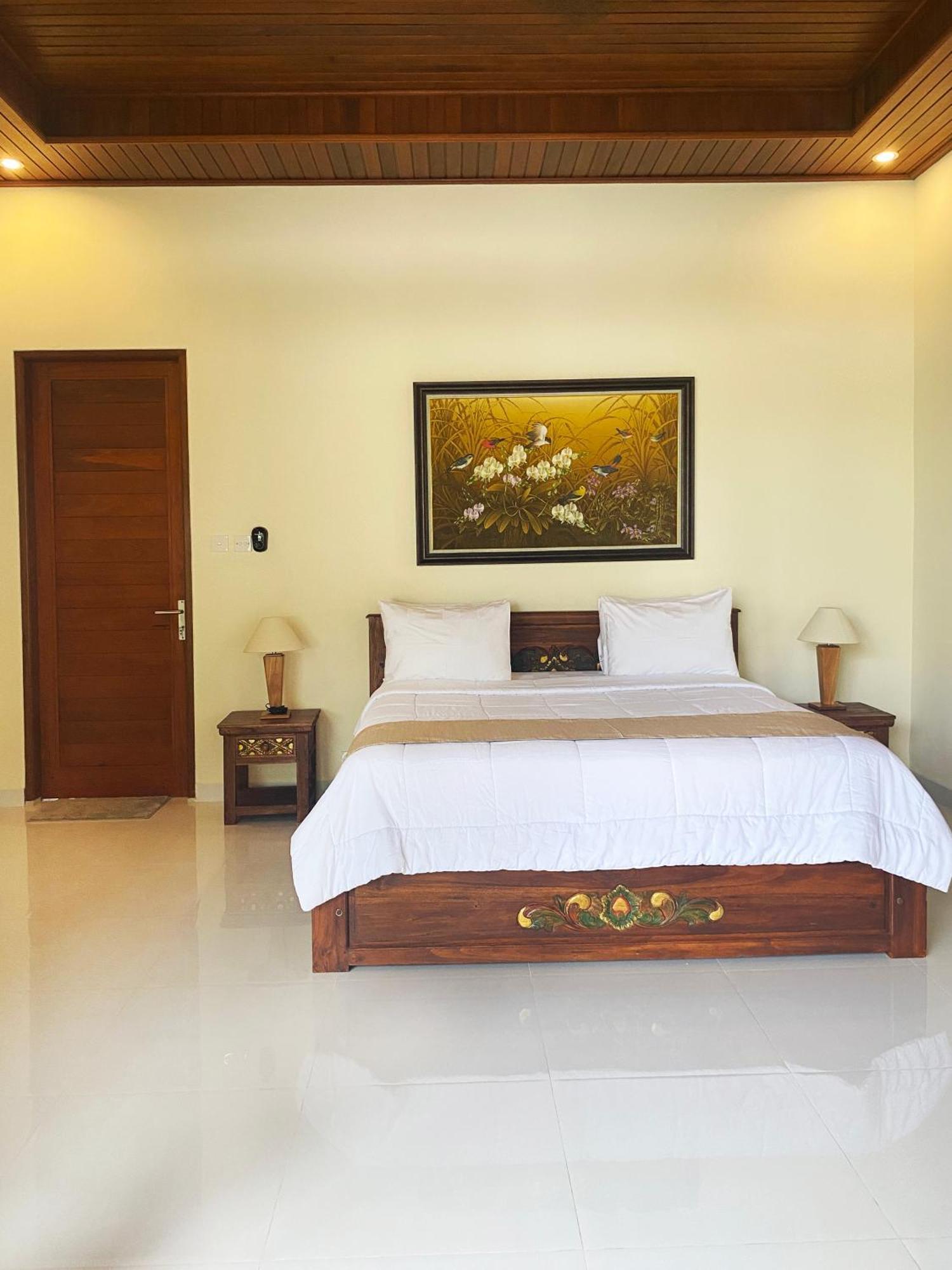 D'sumi Villa